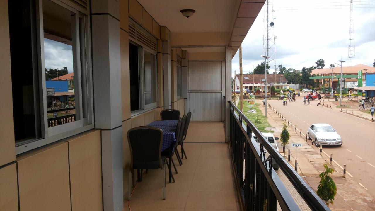 Hotel Good News Lira Ngoại thất bức ảnh