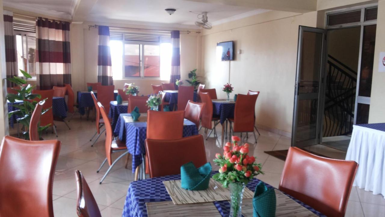 Hotel Good News Lira Ngoại thất bức ảnh