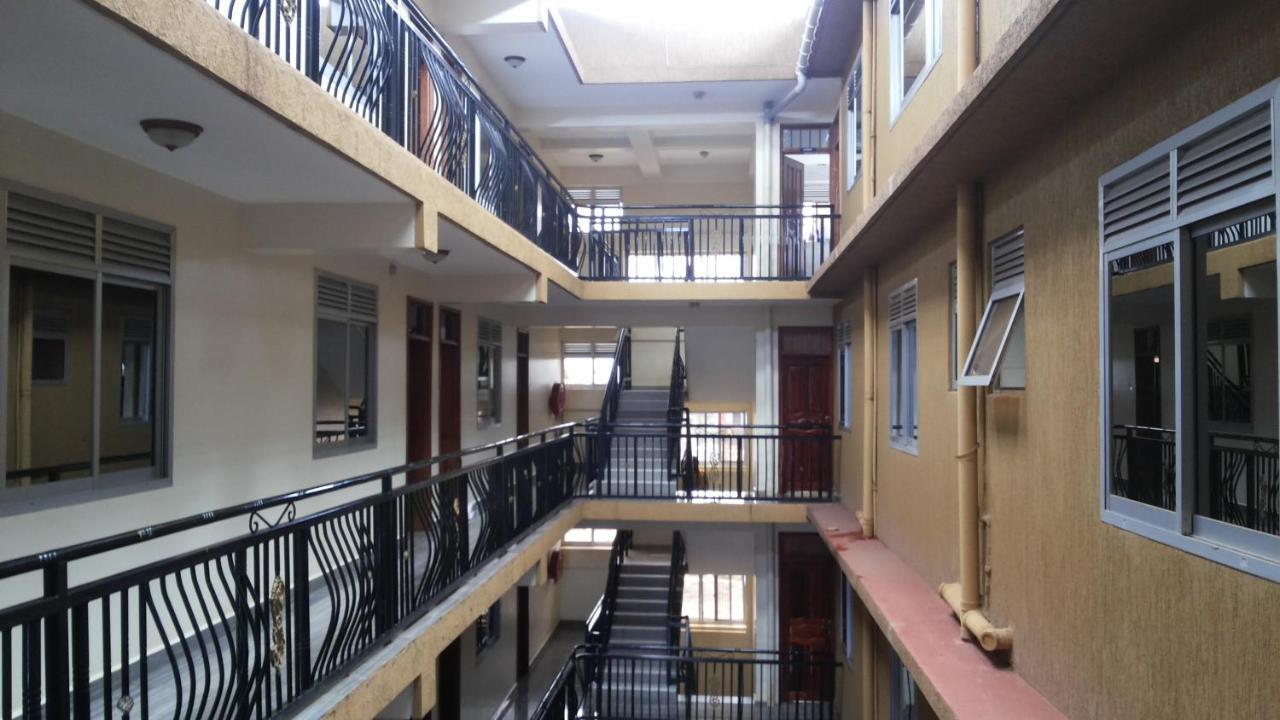 Hotel Good News Lira Ngoại thất bức ảnh